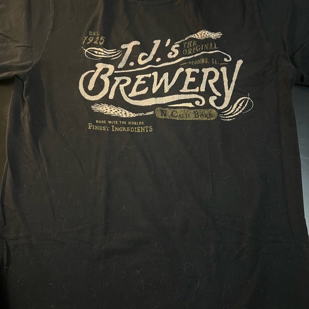 “TJ’s Brewery” Old Navy Black Graphic Tee with Brewery Print